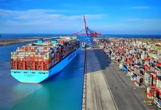 تمامی بنادر تجاری کشور توسط بخش خصوصی اداره می‌شوند