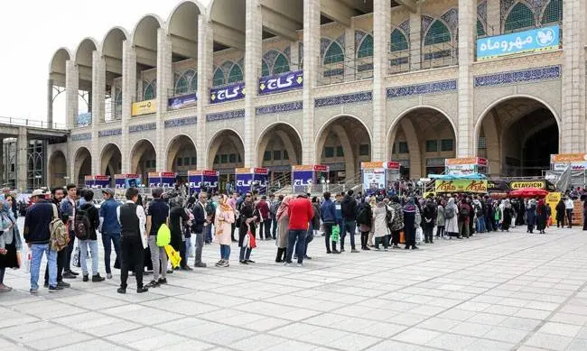 ساندویچ بخرید، شاهنامه ببرید