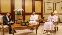 تخت‌روانچی با وزیر خارجه عمان دیدار کرد