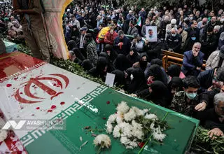  مراسم تشییع پیکرهای ۱۰۰ شهید گمنام در تهران برگزار شد 