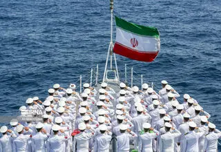 دعوت سپاه و ارتش برای حضور در آیین تشییع پیکرهای مطهر شهدای ناوشکن دنا