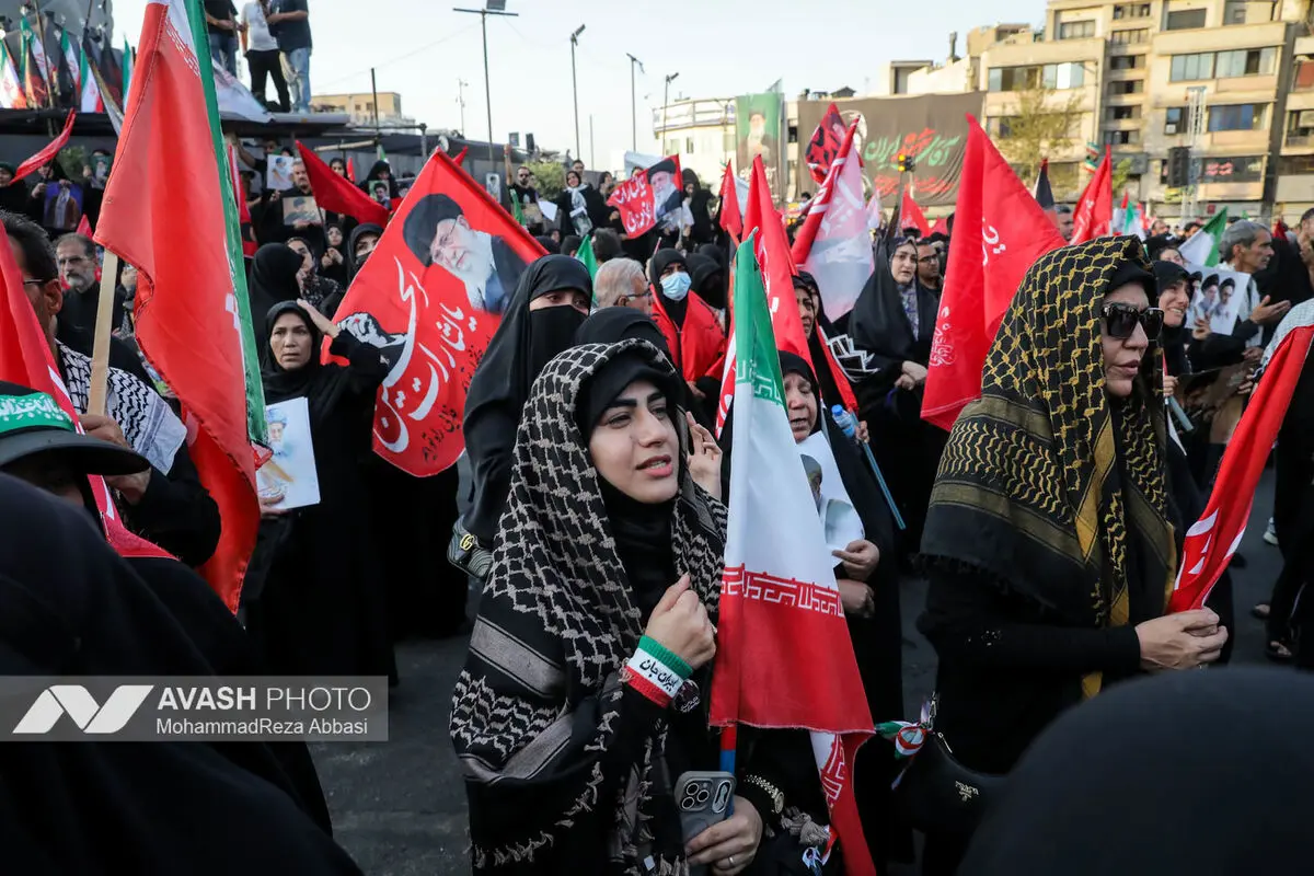 مراسم تشییع پیکر مطهر رهبر شهید انقلاب در تهران - ۱
