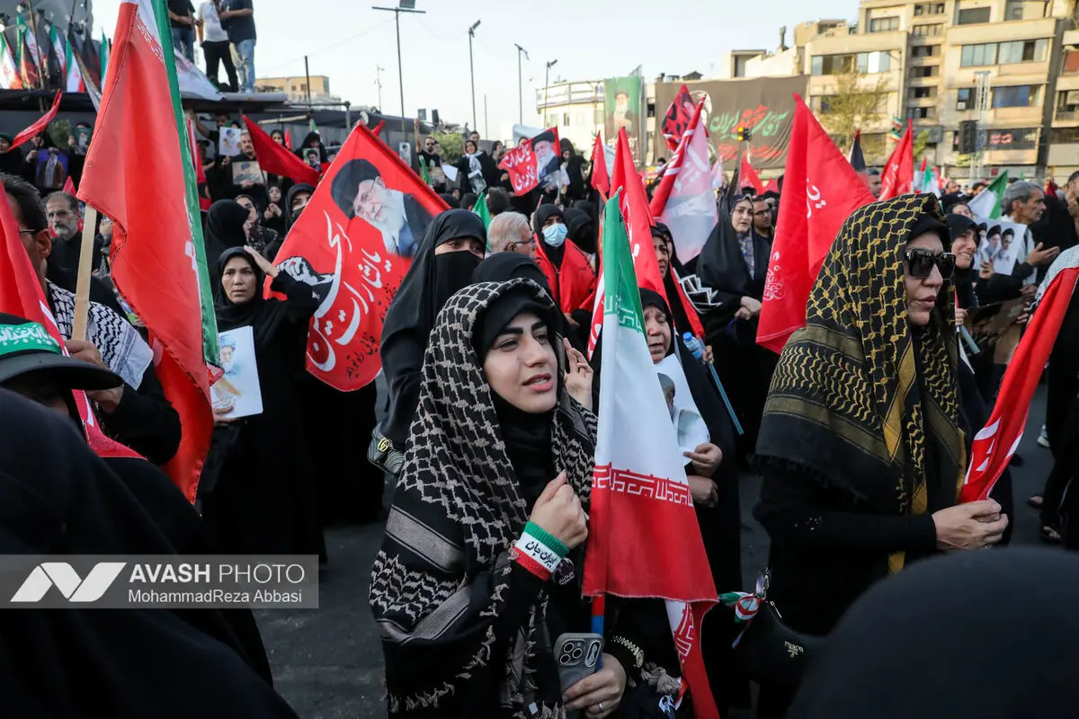 مراسم تشییع پیکر مطهر رهبر شهید انقلاب در تهران - ۱