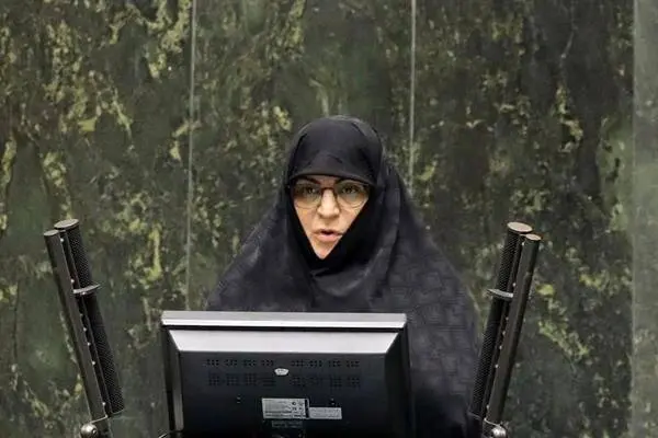 لاجوردی: برخی بانکها از محل منابع مردمی مبالغ هنگفتی به کارکنان خود در قالب وام قرضالحسنه پرداخت میکنند