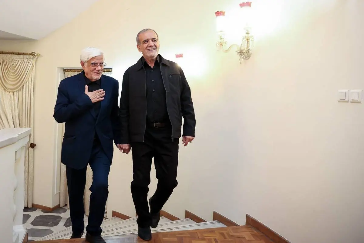 پازوکی: برخی جریانها ناآگاهانه نقشه دشمن را علیه دولت اجرا میکنند