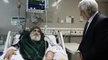 عیادت معاون اول رئیس‌ جمهور از آیت‌الله جاودان در بیمارستان