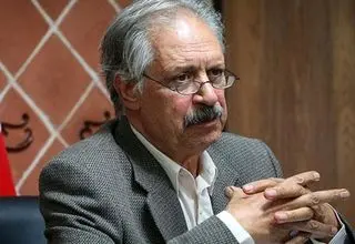 نبود راهبرد واحد در سیاست خارجی، ایران را در آستانه جنگی پرهزینه قرار داده است/ هر فردی، حتی بدون حداقل سواد سیاسی اظهارنظر می‌کند