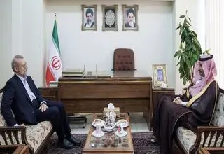 دیدار مشاور وزیر امور خارجه عربستان علی لاریجانی