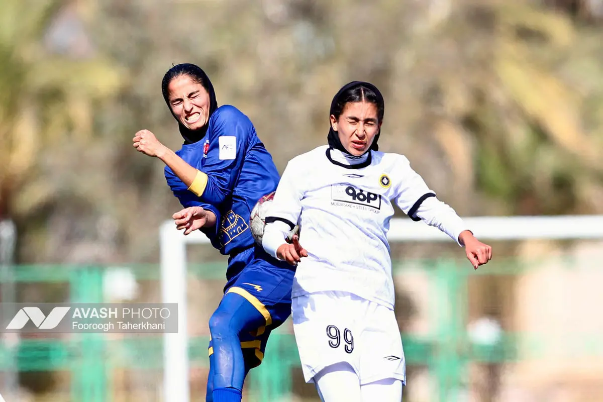 دیدار تیم های خاتون بم و سپاهان اصفهان