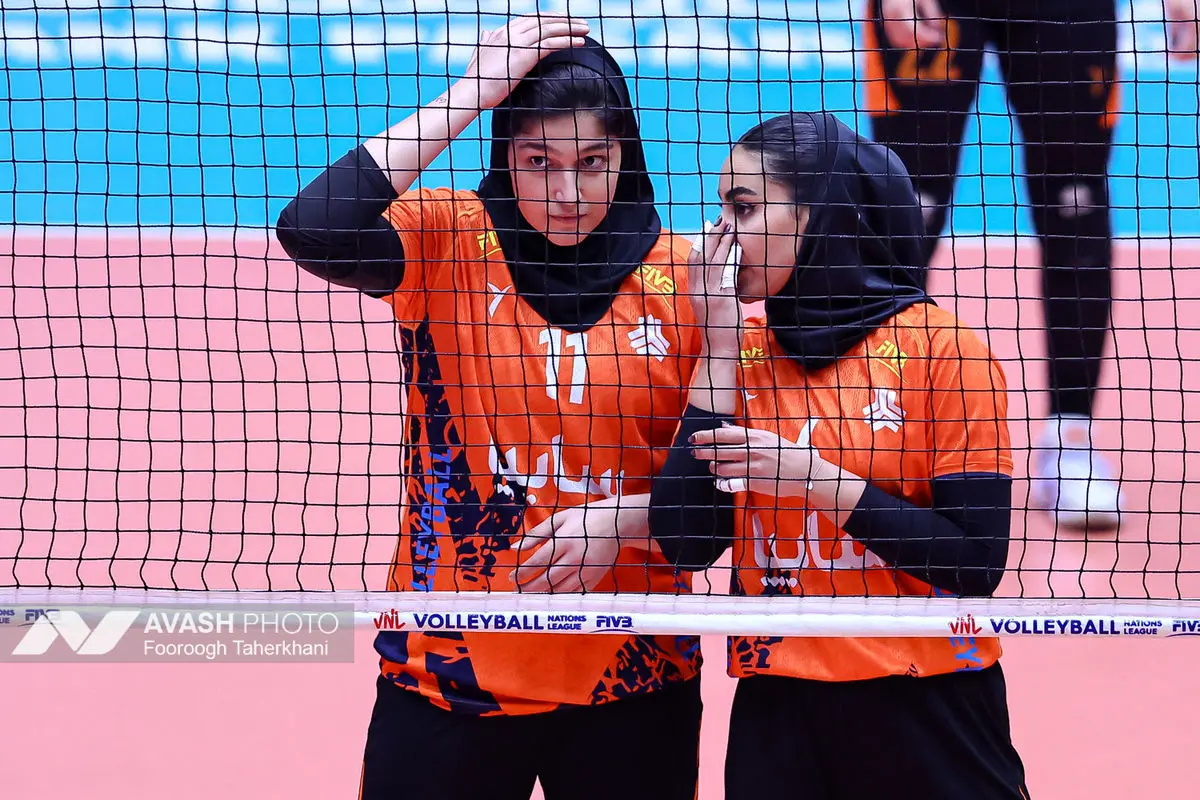 لیگ برتر والیبال زنان _ سایپا ۳ و نفت امیدیه صفر