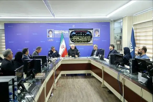 عارف: مردم حتی با وجود اعتراض، پای دفاع از ایران ایستادند