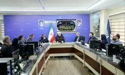 عارف: مردم حتی با وجود اعتراض، پای دفاع از ایران ایستادند