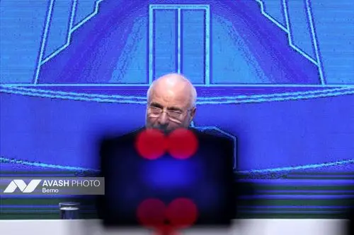 نشست خبری رئیس مجلس شورای اسلامی