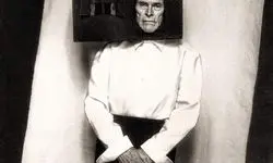 بازیگری که یک عکس نرمال هم ندارد!