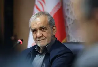 پزشکیان: هدف گرفتن مدرسه و دانشگاه برای جلوگیری از پیشرفت ایران است