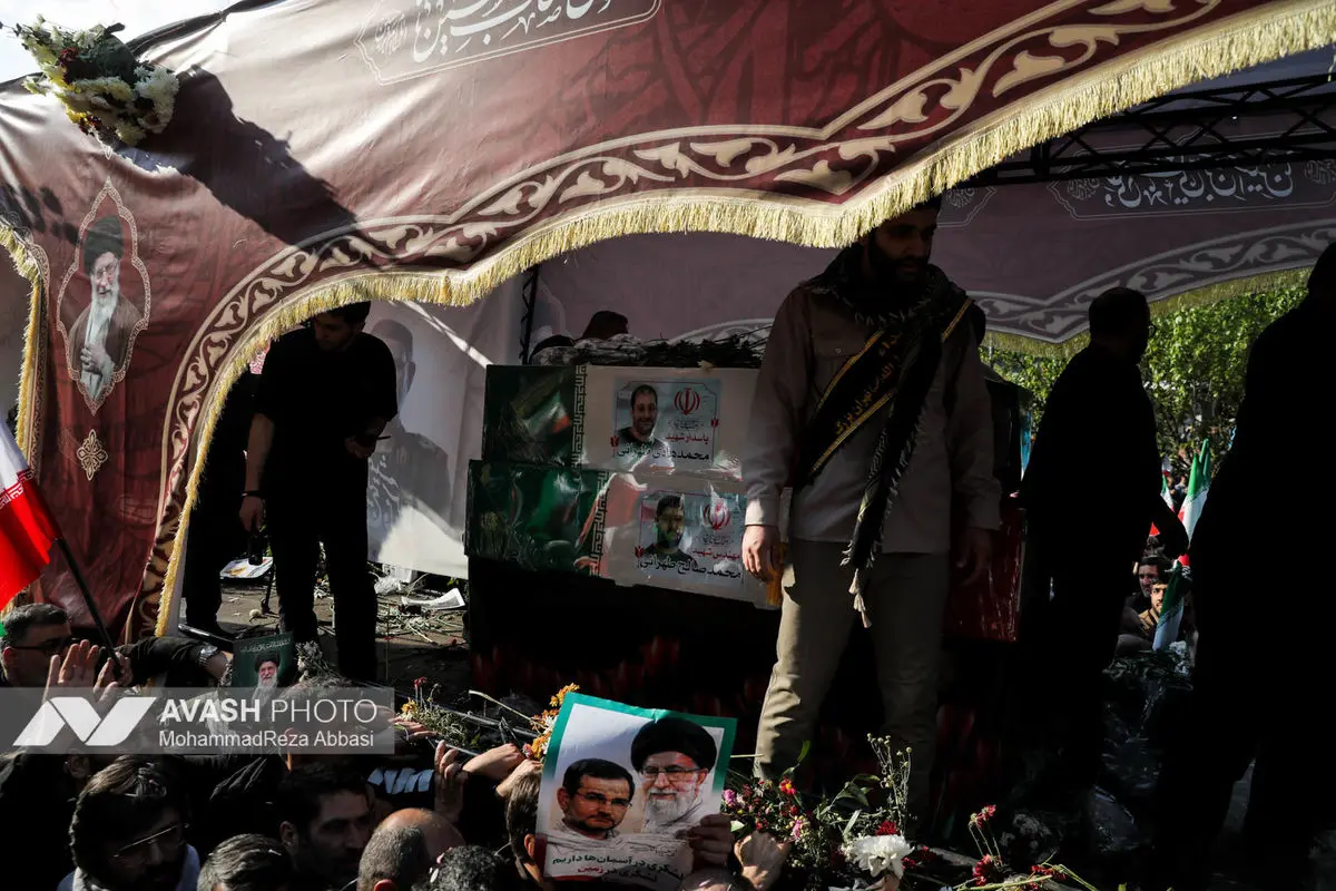 تشییع پیکر دریابان شهید «علیرضا تنگسیری» و جمعی از شهدای والامقام