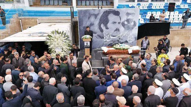 سکانس ماندگار وداع با پدر ملوان از روی پل غازیان