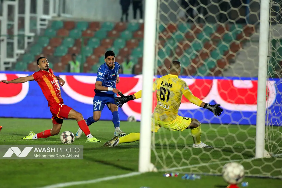 لیگ برتر فوتبال؛ استقلال- فولاد