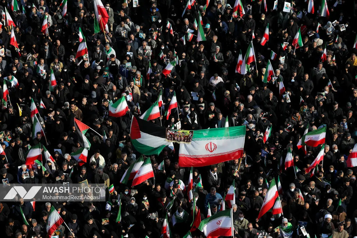 مراسم بیعت با سومین رهبر انقلاب اسلامی در تهران