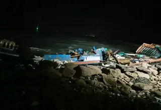 ۱۲ فروند لنج در اسکله پُزم کنارک در اثر طوفان خسارت دیدند