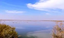 سرریز تالاب سولدوز نقده پس از ۱۵ سال/ آب مازاد راهی دریاچه ارومیه شد