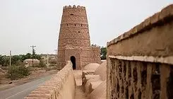 آخرین آبادی در لوت شما را غافلگیر می‌کند