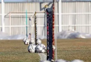 مالک - سرمربی سابق فوتبال ایران در زندان
