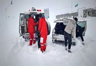  تیم های عملیاتی هلال احمر  ۷۹۷ نفر را در کولاک و برف نجات دادند