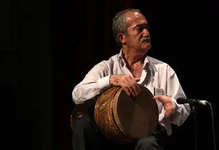شعرخوانی پدر تمبنکنوازی ایران+ببینید