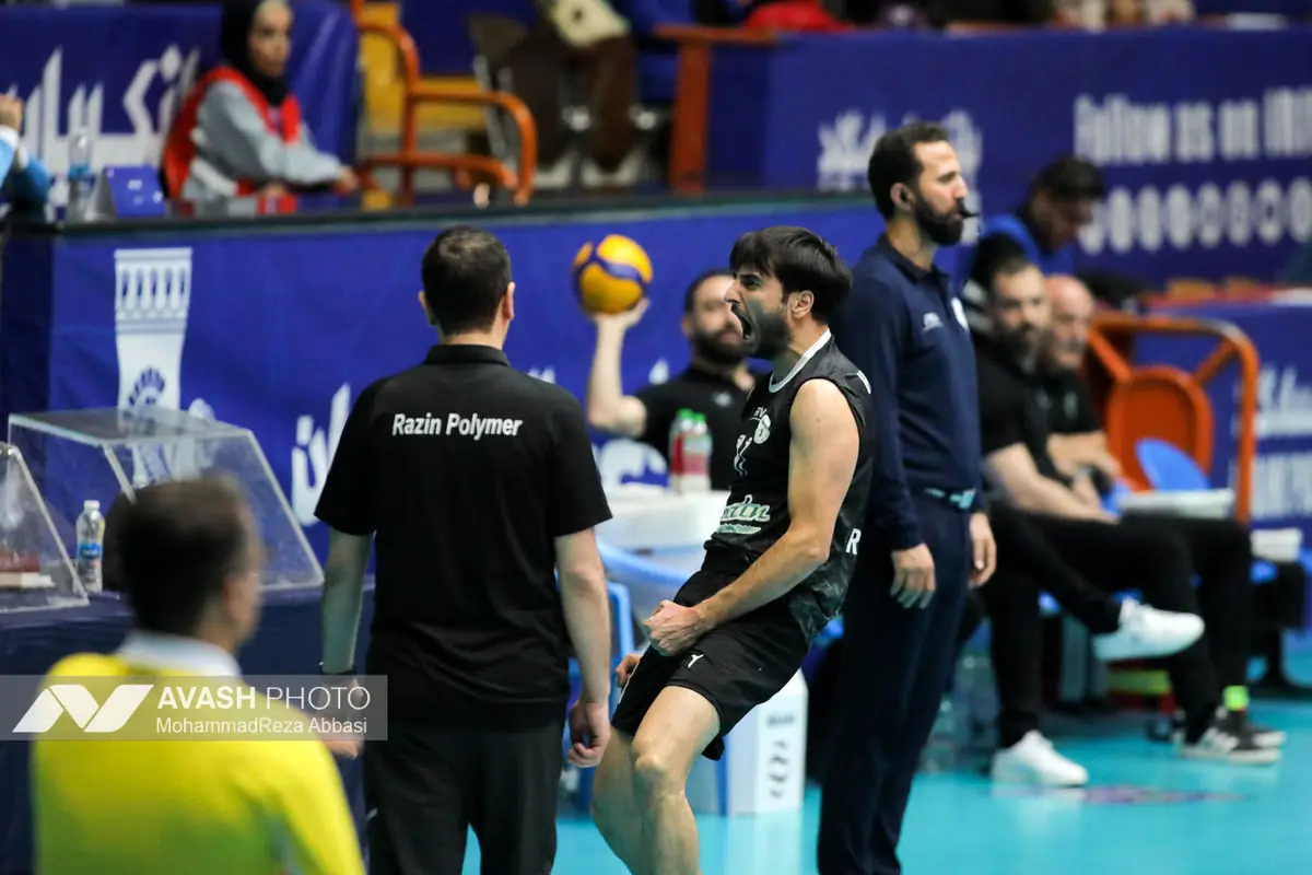 دیدار تیم های والیبال پیکان تهران و رازین پلیمر
