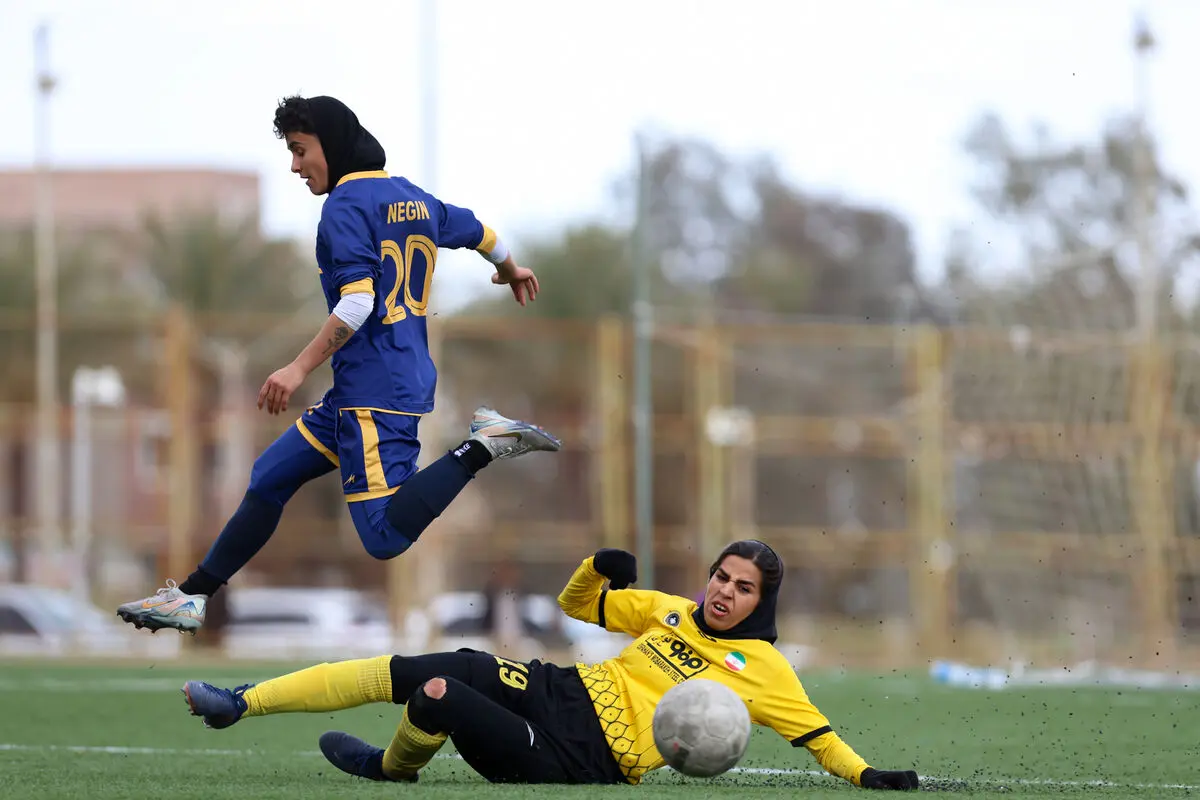 فوتبال زنان، خاتون بم و سپاهان