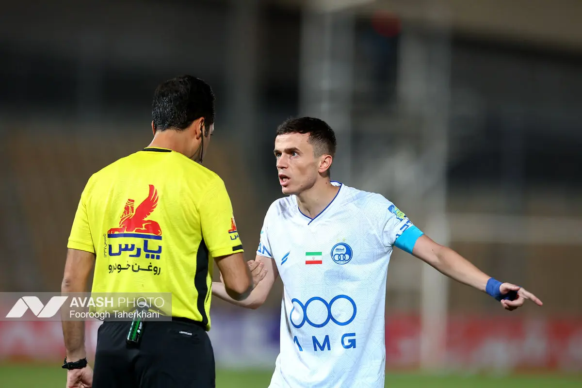 لیگ برتر فوتبال - استقلال و چادرملو