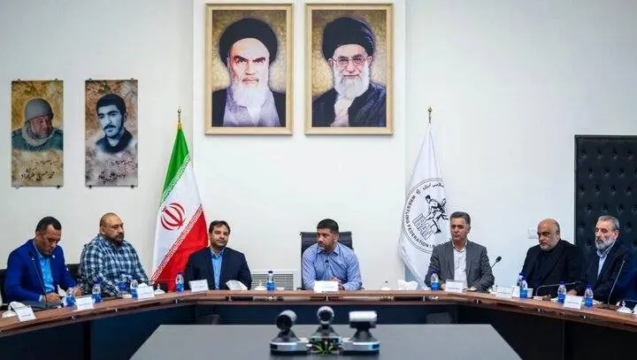 دبیر: کشتی تهران می‌تواند کشتی ایران را بالا بیاورد