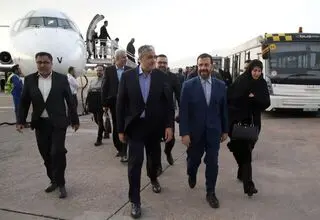 رئیس سازمان انرژی اتمی وارد شیراز شد