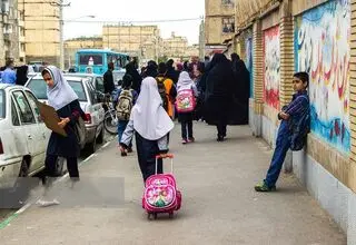 مدارس فردا ۱۰ صبح باز می‌شوند
