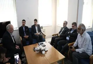 شنیدن دغدغه‌هایِ صنفیِ دانشجویان در نخستین برنامه سفر وزیر علوم به سمنان