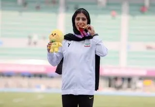 ریحانه مبینی: وقتی از ورزش حرفه‌ای فاصله گرفتم، مطب می‌زنم