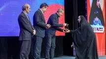در هر عرصه‌ای که هستیم، باید به سمت بهترین‌ها حرکت کنیم