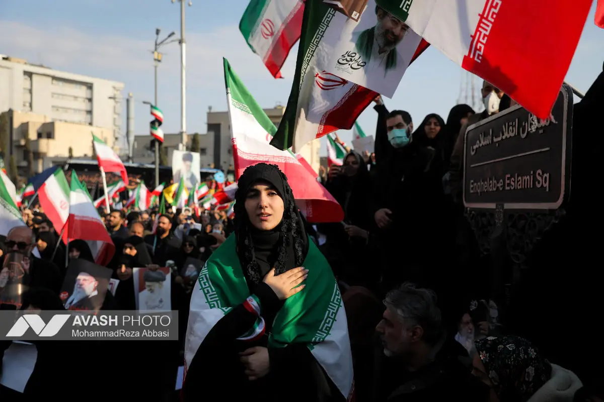 مراسم بیعت با سومین رهبر انقلاب اسلامی در تهران
