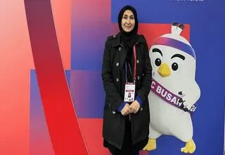 لیموچی رئیس کمیته جهانی پاراتنیس روی میز شد