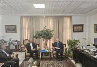 امضای یادداشت تفاهم همکاری بین ستاد دیپلماسی استانی وزارت خارجه و استانداری کرمانشاه