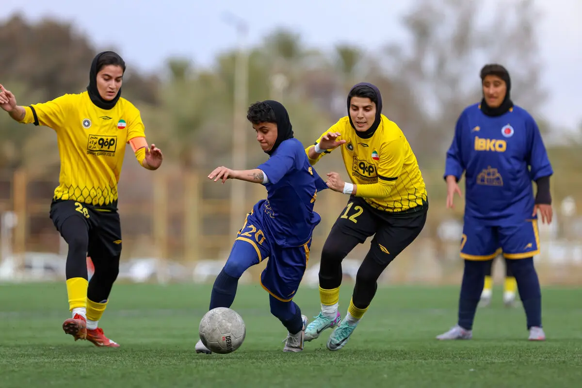 فوتبال زنان، خاتون بم و سپاهان