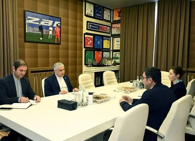 دمیرچیلو: جوانان نقش مهمی در توسعه دوستی میان ایران و آذربایجان دارند