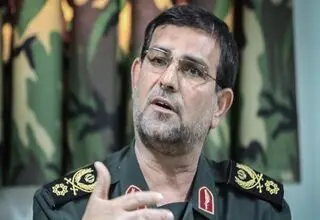 دریادار تنگسیری: شناورهای عبوری از تنگه هرمز باید از ‎ایران اجازه بگیرند