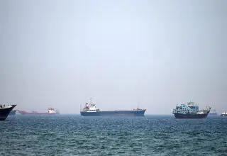 ادعای ابوظبی درباره هدف قرار گرفتن یک کشتی اماراتی