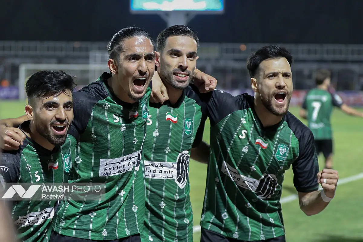 لیگ برتر فوتبال - خیبرخرم آباد و پرسپولیس