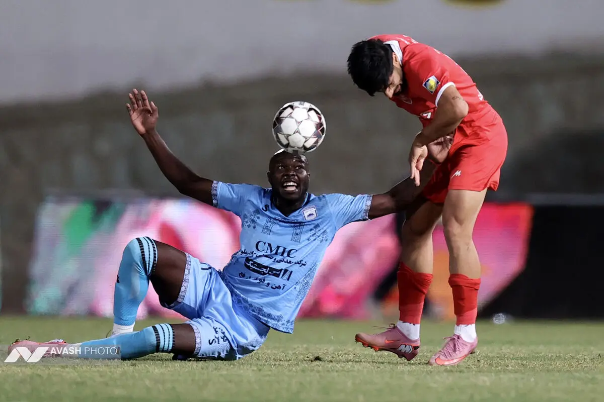 چادرملو و پرسپولیس