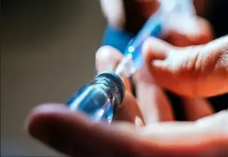 آزمایش بالینی اولین واکسن آکنه در جهان