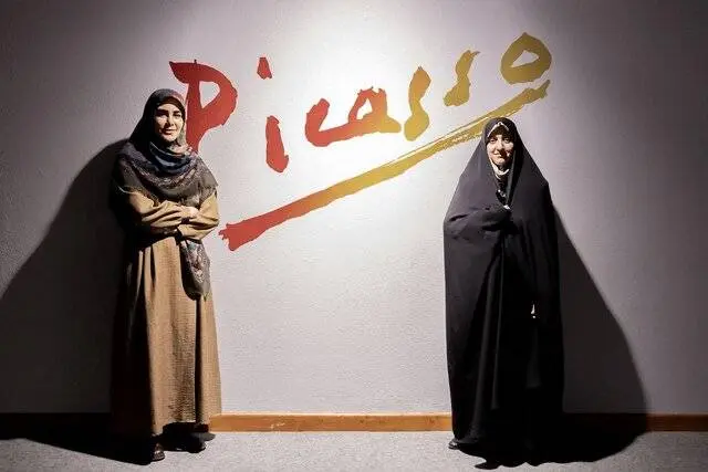 بهروز آذر: تصویر واقعی زنان هنرمند ایرانی باید اصلاح شود