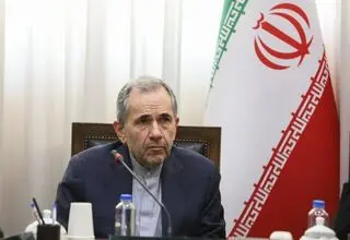 تخت‌روانچی: ایران به کشتی‌ برخی کشورها اجازه عبور از تنگه هرمز داده است
